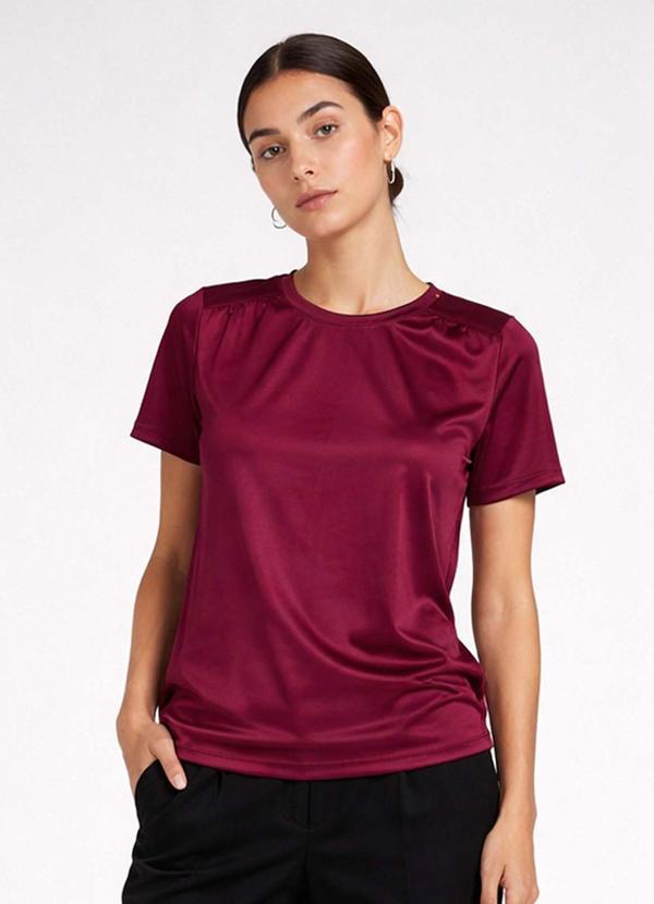 Blusa Feminina com Recorte Franzido Vermelho