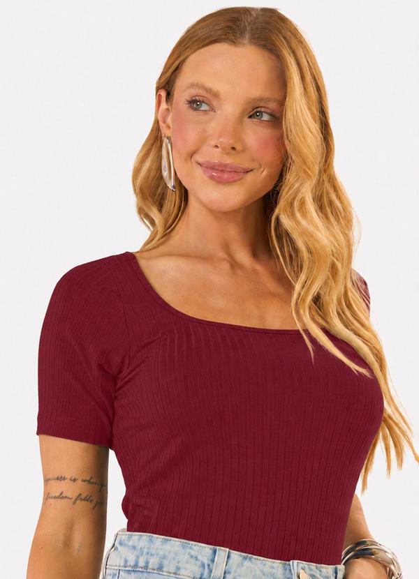 Blusa Feminina Decote em U Vermelho