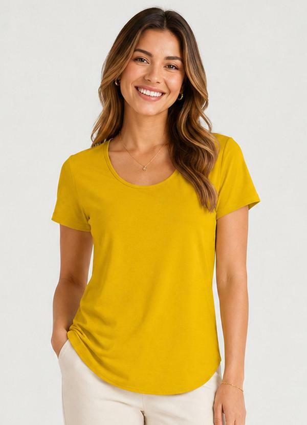 Blusa Feminina em Malha Golf Amarelo