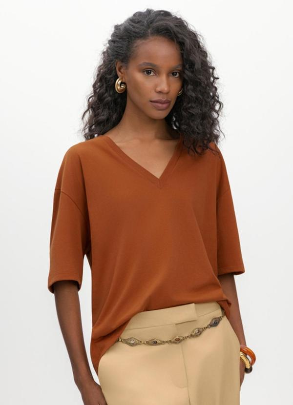 Blusa Feminina em Malha Marrom