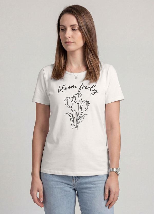 Blusa Feminina em Malha Visco Bege