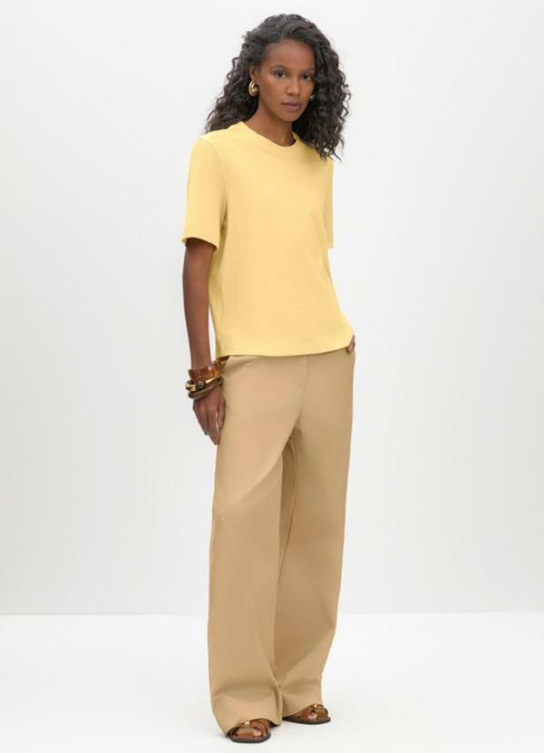 Blusa Feminina em Meia Malha Amarelo