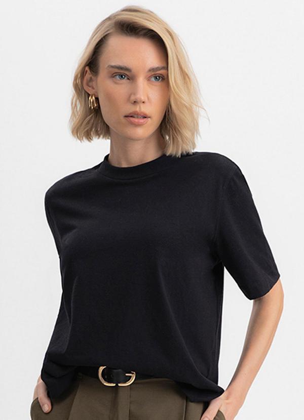 Blusa Feminina em Meia Malha Preto
