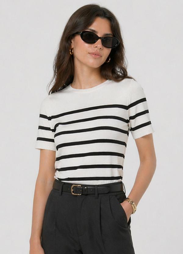 Blusa Feminina em Tricot Listrado Bege