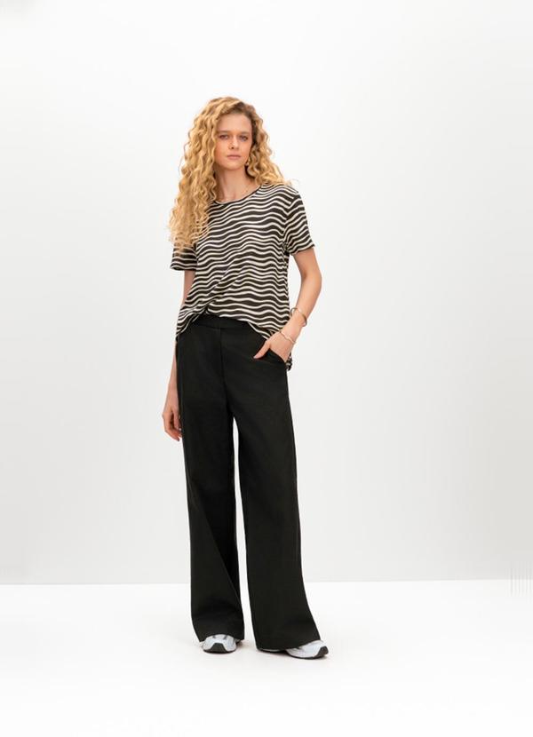 Blusa Feminina em Viscolycra Preto