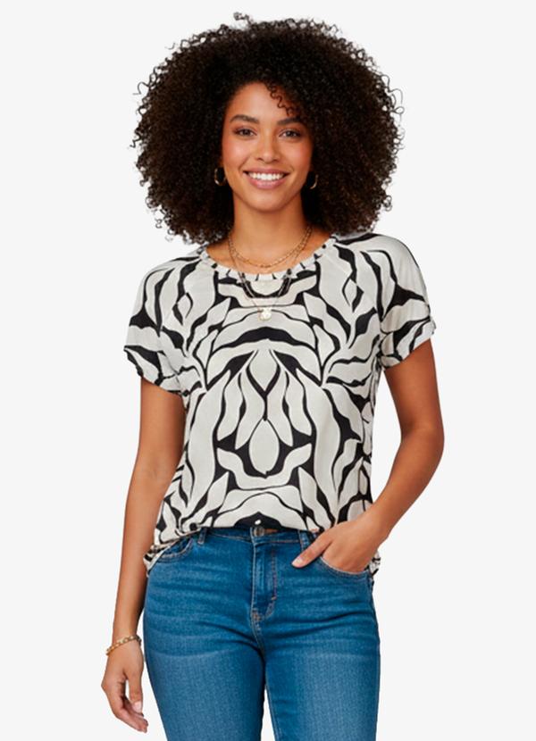 Blusa Feminina em Viscotorcion Bege