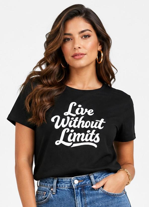 Blusa Manga Curta Estampada Preto