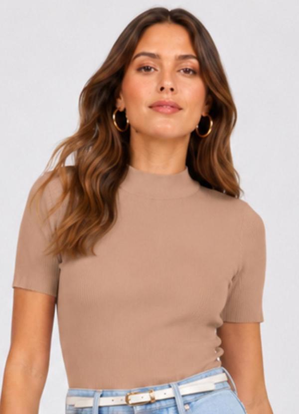 Blusa Feminina Manga Curta em Ribana Marrom