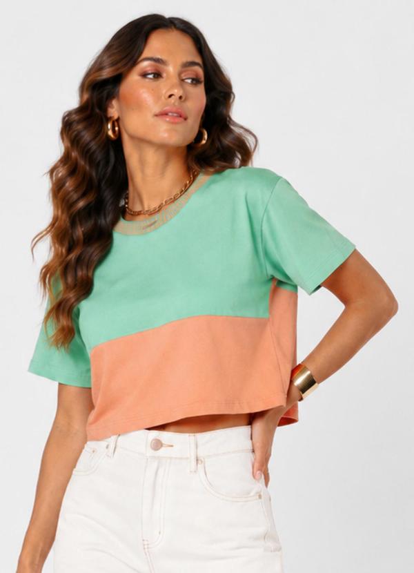 Blusa Feminina Manga Curta em Viscose Verde