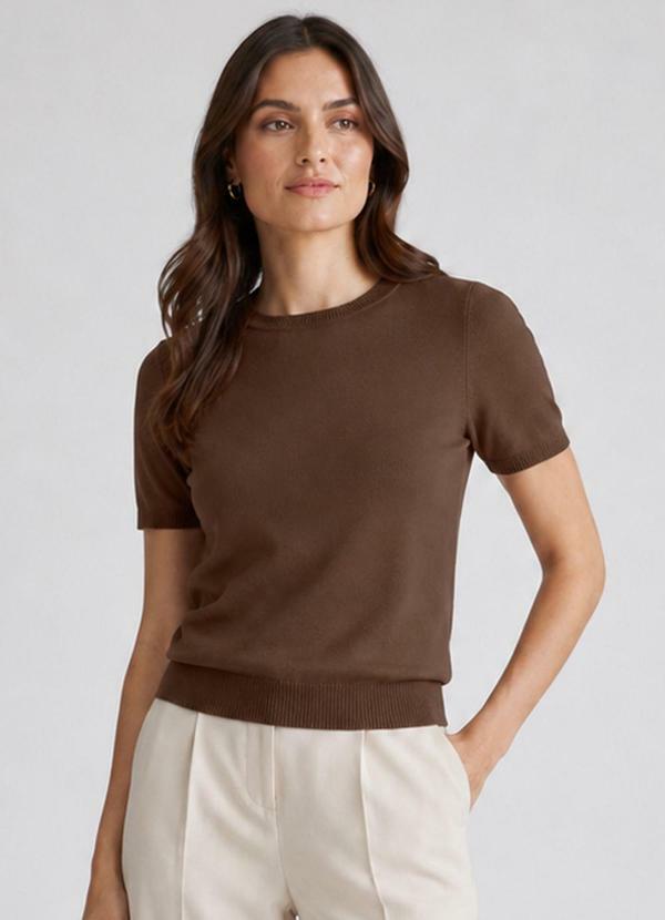 Blusa Feminina Manga Curta Lisa em Tricot Marrom