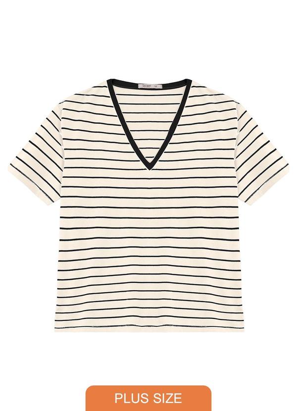 Blusa Feminina Plus Size Gola V Bege