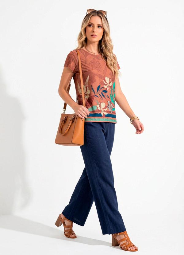 Blusa Floral Artístico em Malha Fria