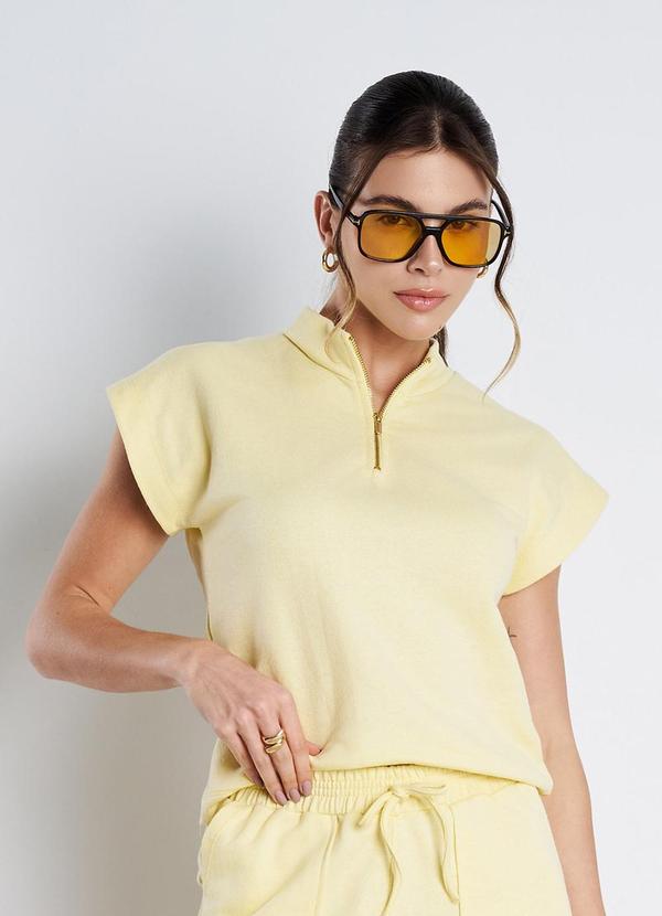 Blusa Gola Alta Moletinho Manteiga