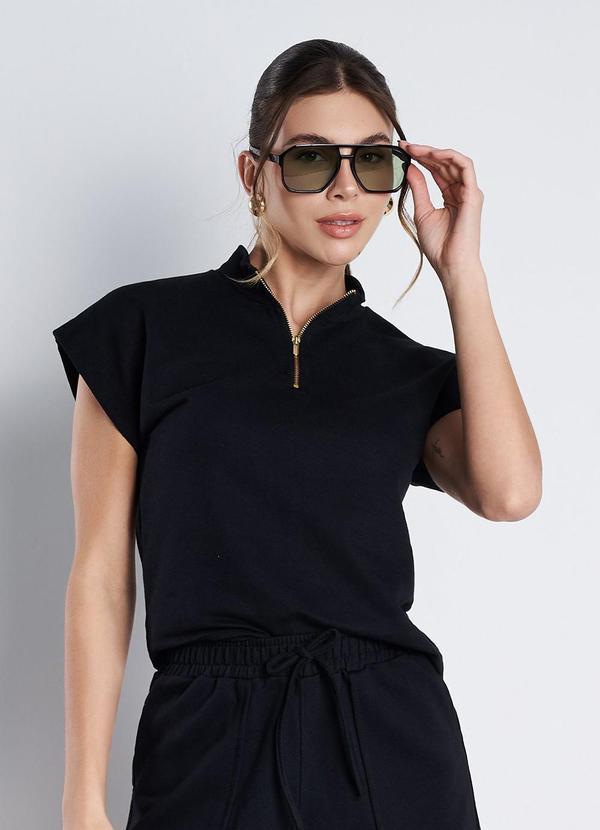 Blusa Gola Alta Moletinho Preto
