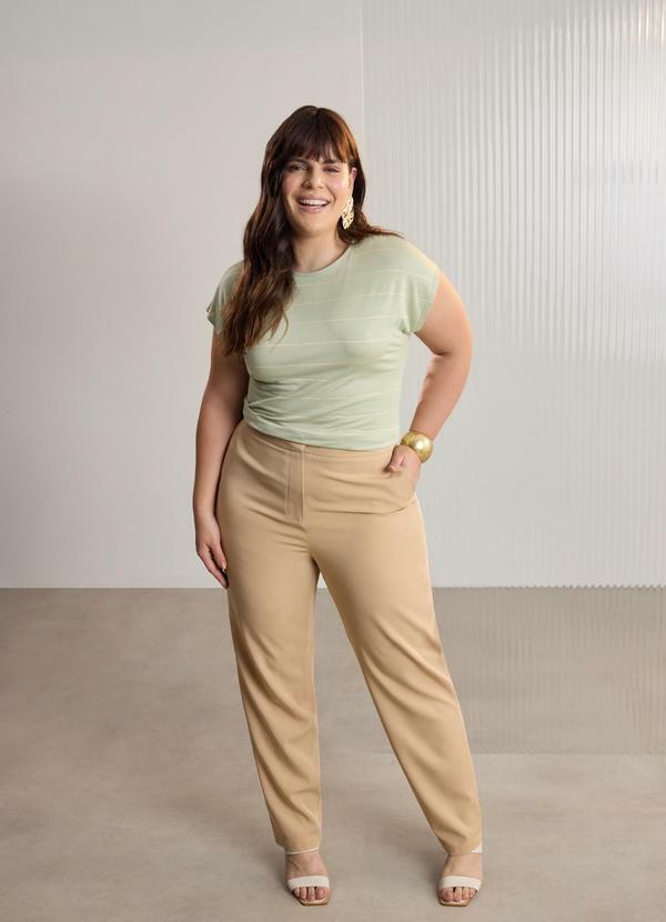 Blusa Listrada Plus Size de Mangas Curtas Verde