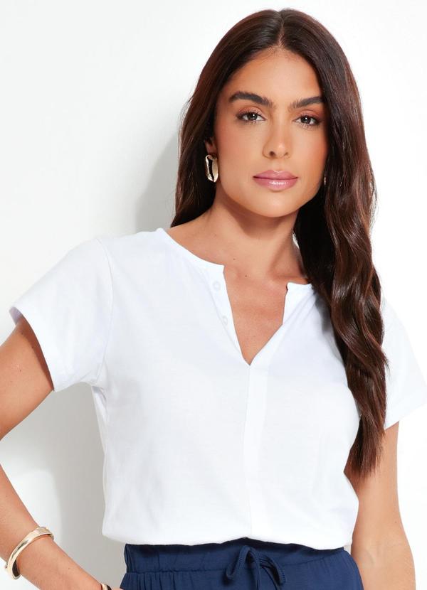 Vista 2 Blusa Manga Curta Branca Quintess Quintess