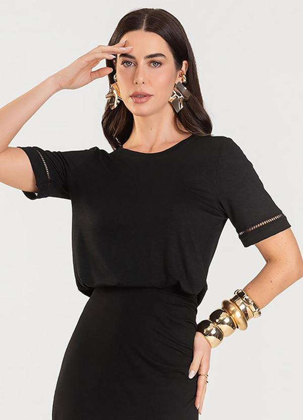 Blusa Manga Curta com Entremeio Preto
