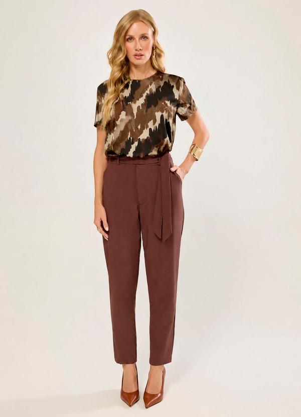 Blusa Manga Curta Estampa Exclusiva Bronze