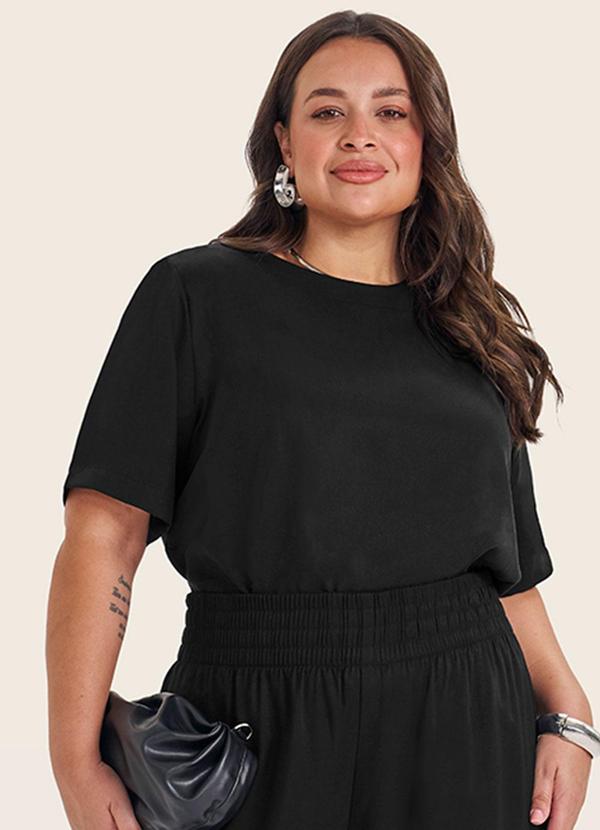 Blusa Manga Curta Feminina Plus Size Preto