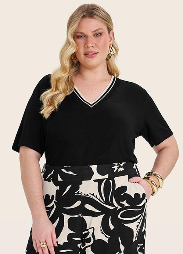 Blusa Manga Curta Pluz Size Preto