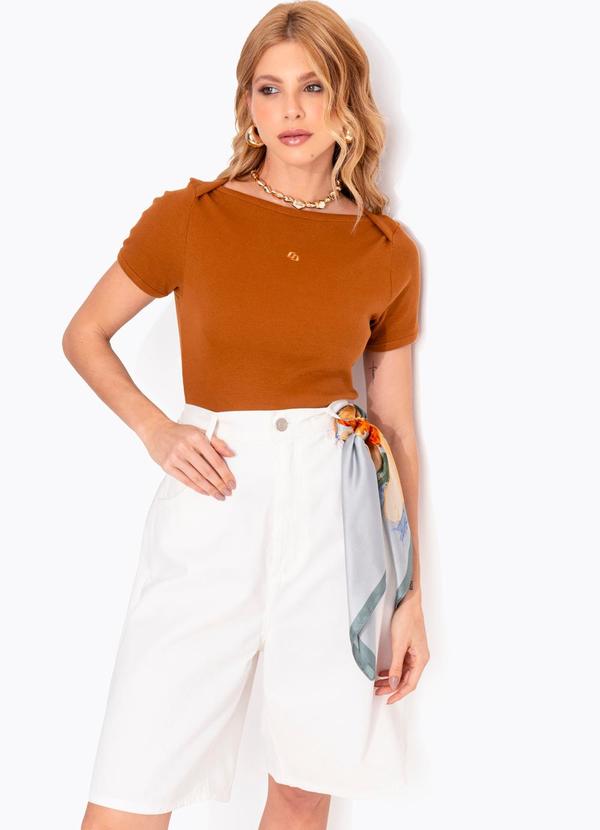 Blusa Marrom