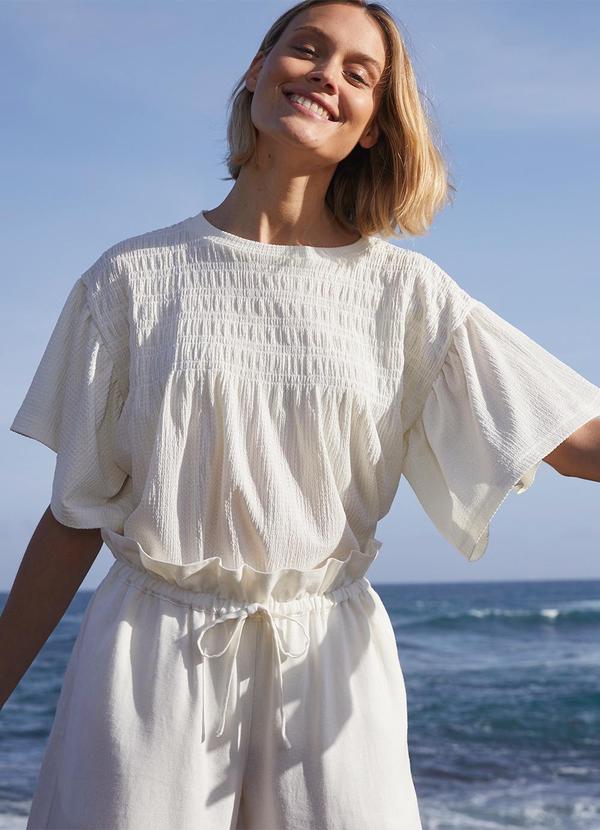 Blusa Off White em Malha Favo de Poliéster