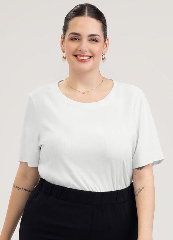 Blusa Plus Size em Viscose Branco