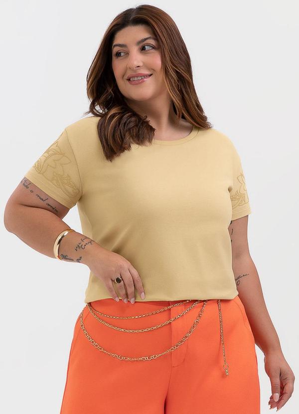 Blusa Plus Size Estampa Puff em Algodão Bege