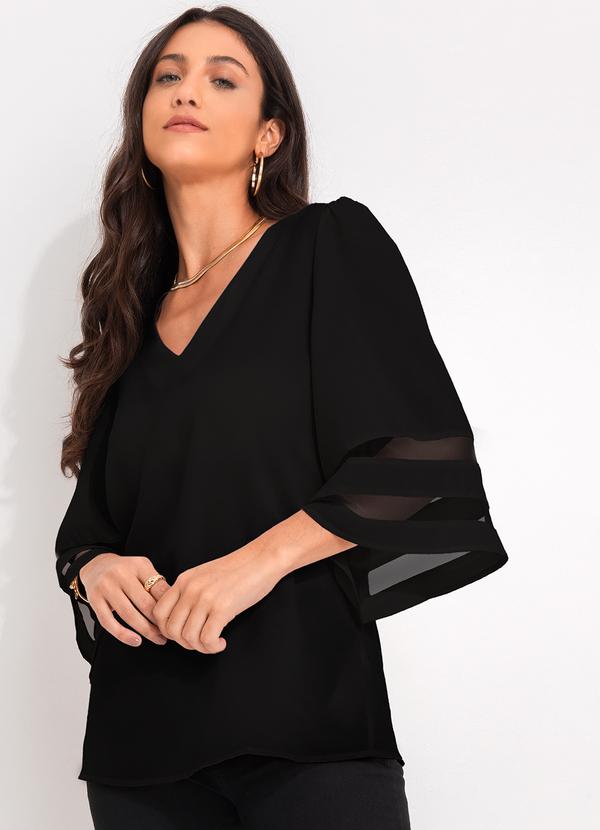 Blusa Preta em Crepe Plano