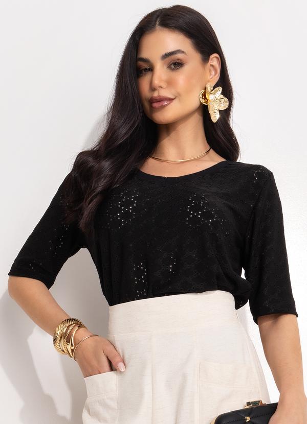 Vista 2 Blusa Preta em Malha Laise Quintess Quintess