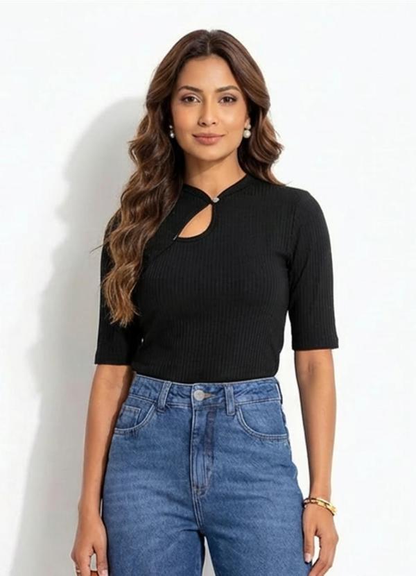 Blusa Preta em Ribana Canelada