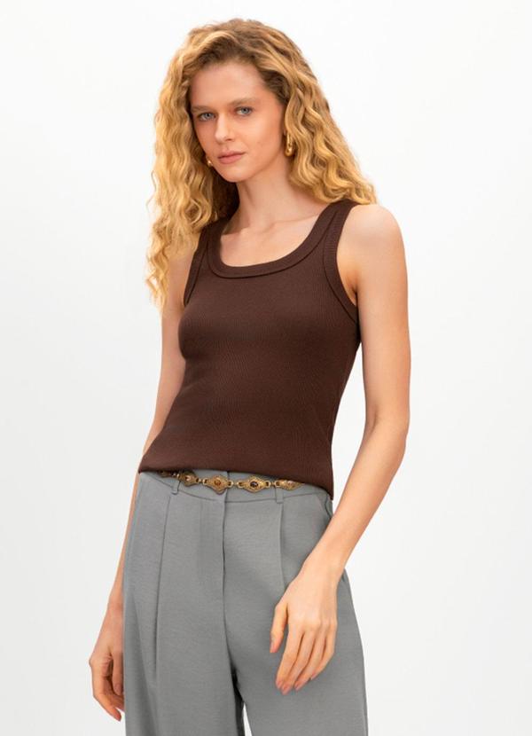 Blusa Regata Feminina em Ribana Marrom