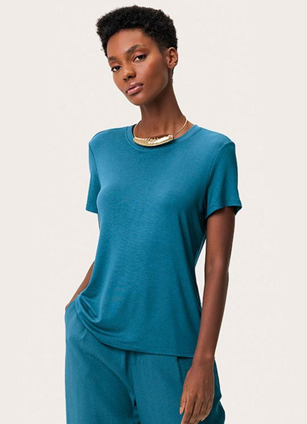 Blusa Slim em Viscose Azul Turquesa