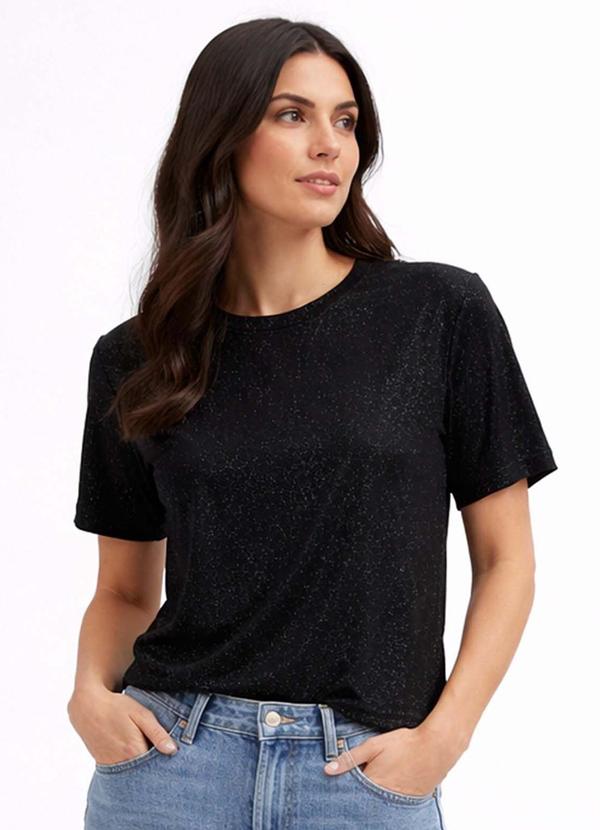 Camiseta Feminina Básica Decotada Preto