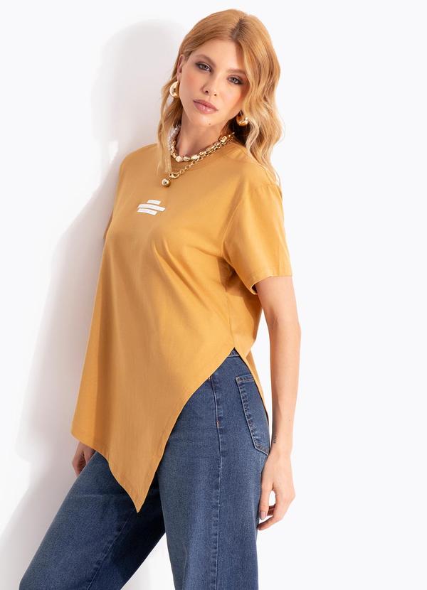 Camiseta Marrom