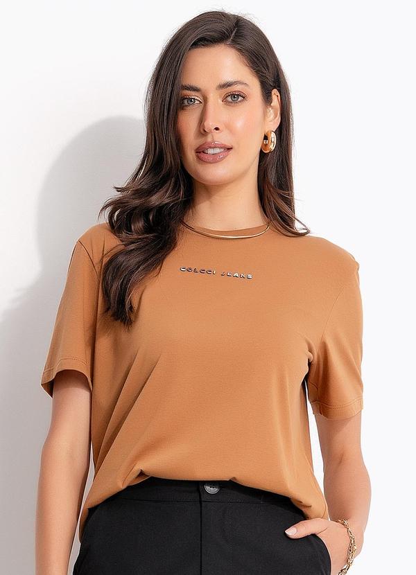 Camiseta Marrom