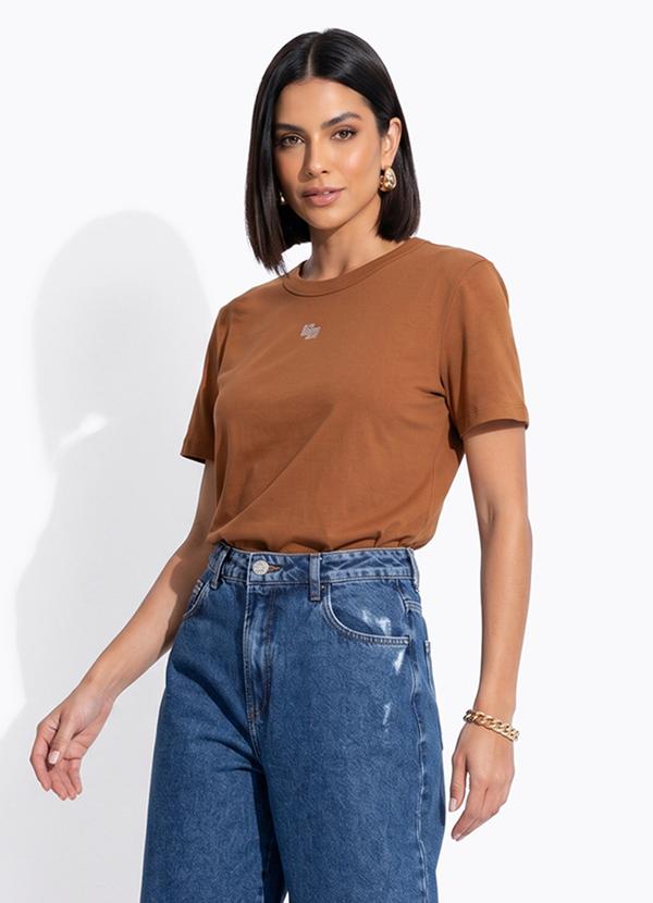 Camiseta Marrom
