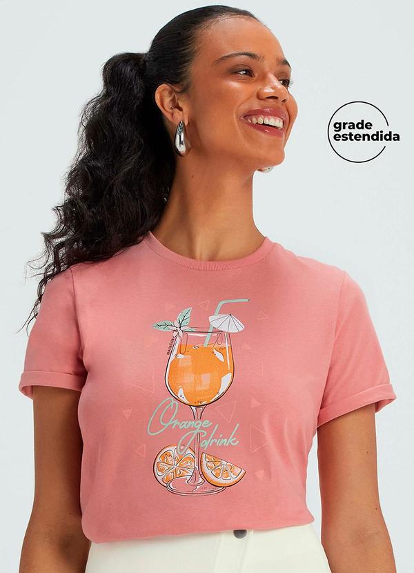 T-Shirt Feminina Drinks Regular Rosa