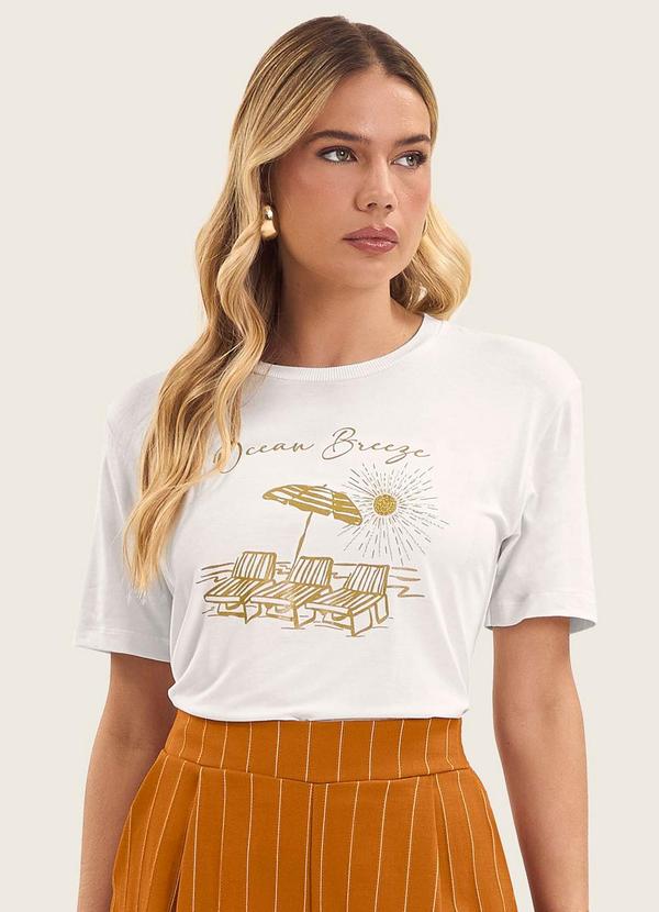 T- Shirt Feminina Manga Curta Bege