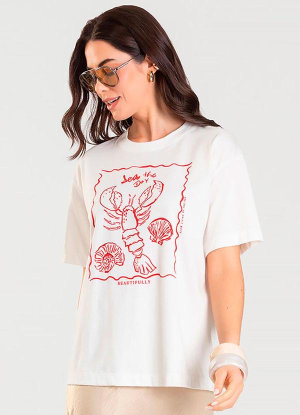 T-Shirt Feminina Manga Curta Oversized Bege