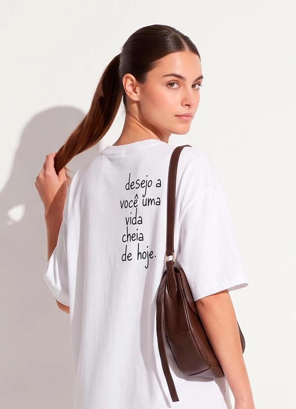 T-Shirt Off White em Malha de Algodão By Liana Ferraz