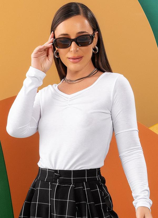 Vista 2 Blusa Branco em Malha Flamê Quintess Quintess