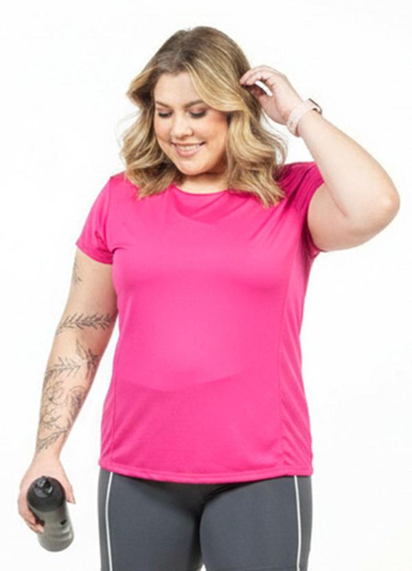 Blusa com Recorte Plus Size Rosa