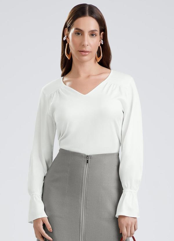 Blusa Decote V em Viscose Off White
