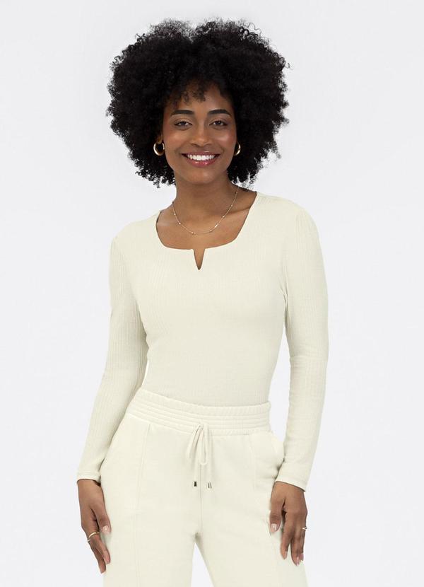Blusa em Canelado Off White