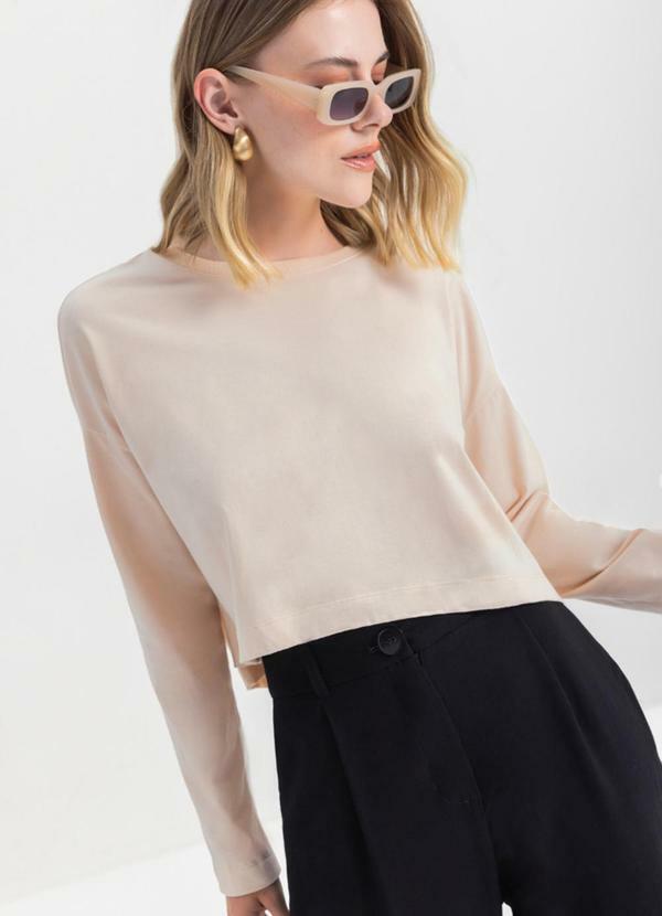 Blusa Feminina em Meia Malha Bege