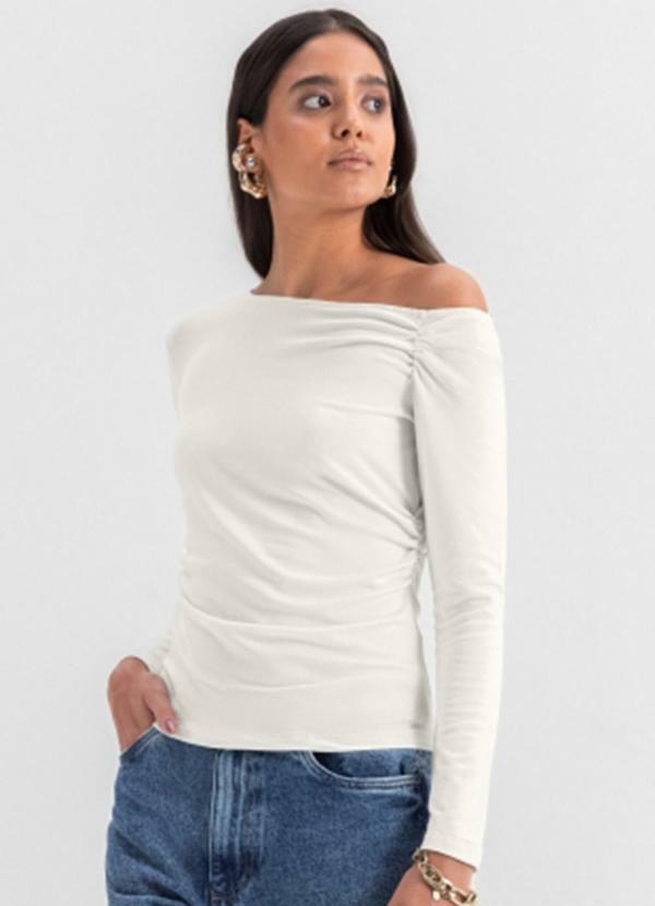 Vista 2 Blusa Feminina em Viscose Bege Essendi Essendi