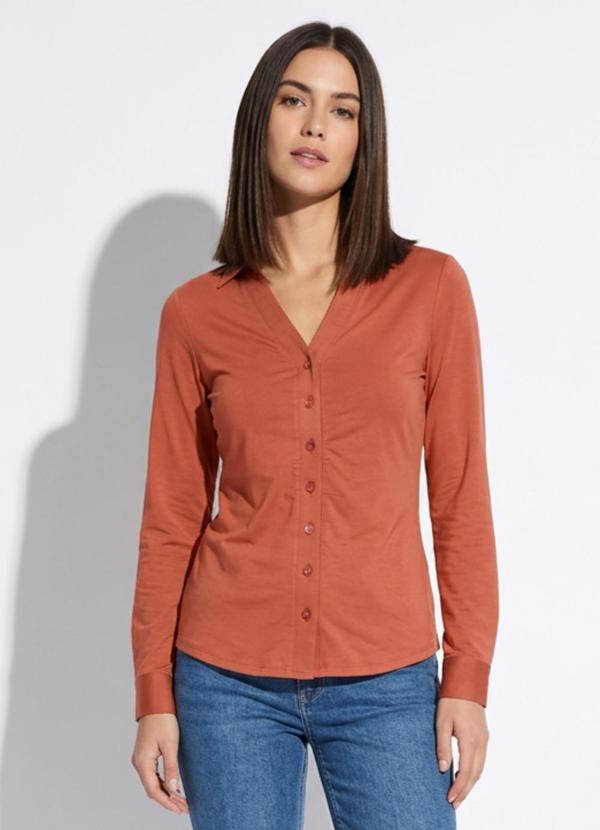 Blusa Ferrugem em Viscose Plana
