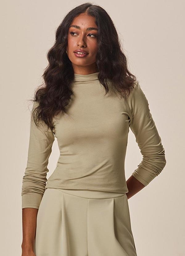 Blusa Justa em Malha Areia