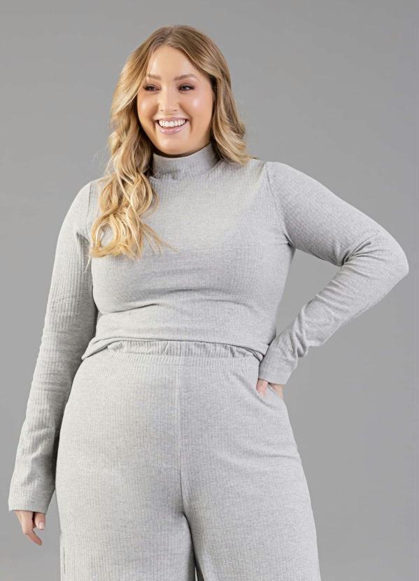 Blusa Manga Longa Gola Alta em Ribana Cinza